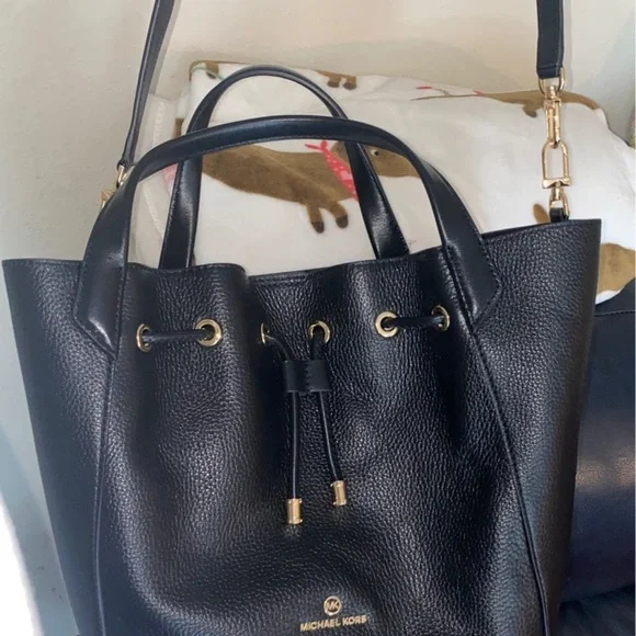 Michael Kors large leather tote bag 300$ - Picture 2 of 5